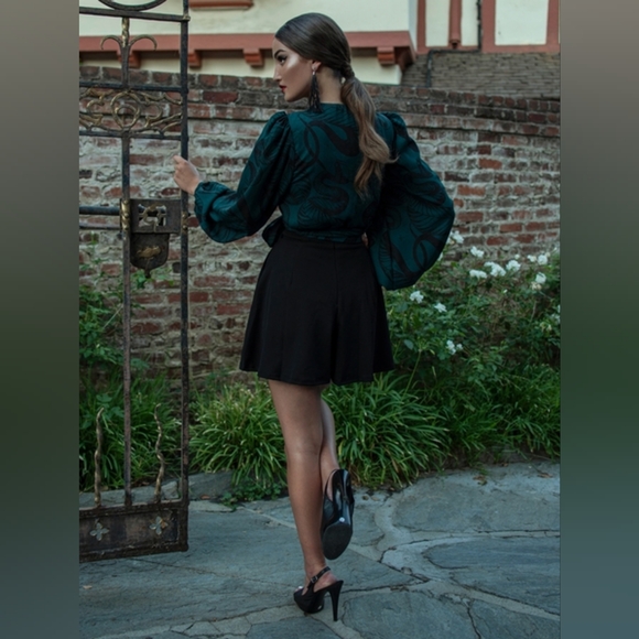 La Femme en Noir Black Widow Tap Shorts - Picture 2 of 6